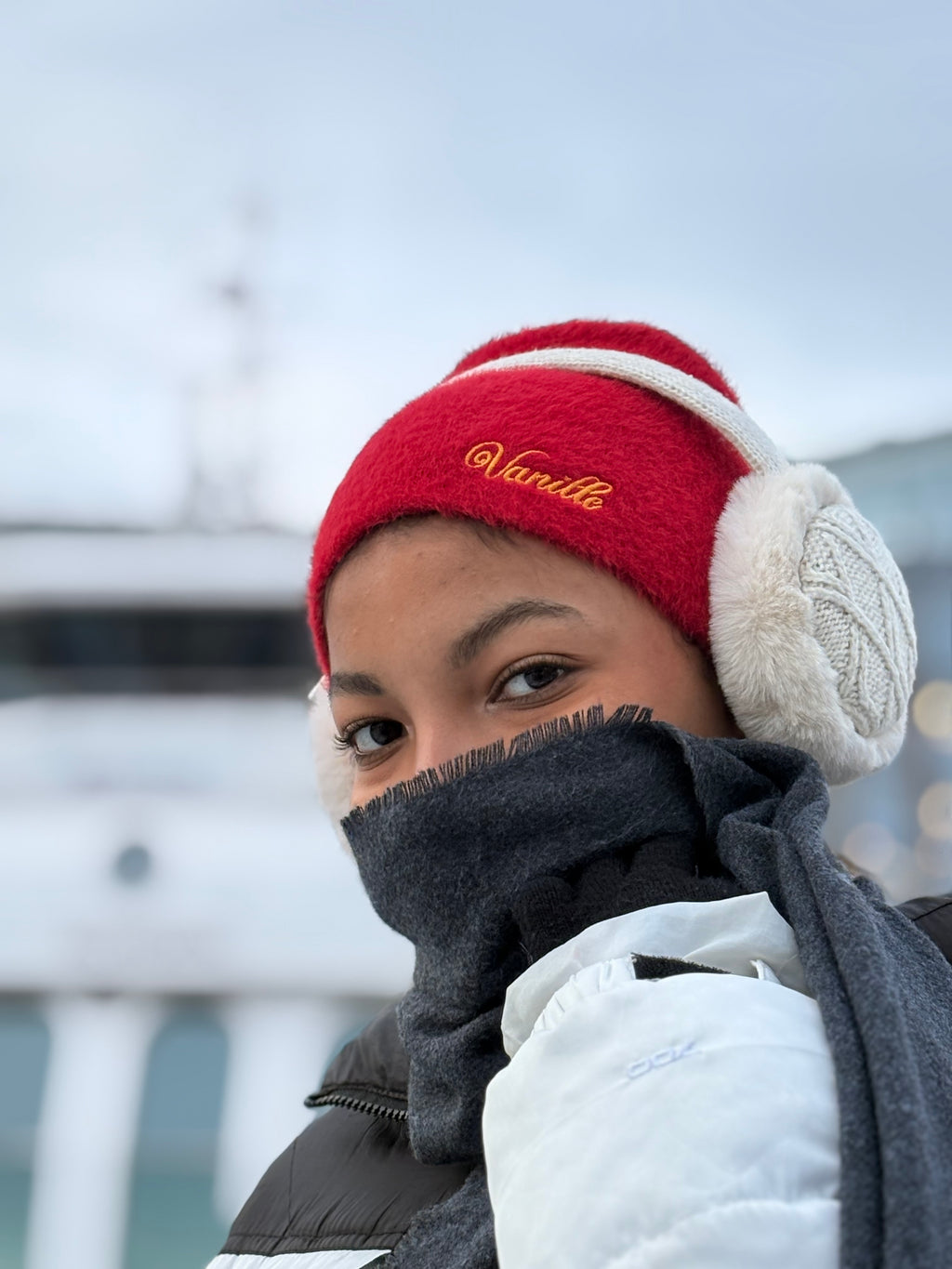 BONNET "FLUFFY BEANIE" ROUGE